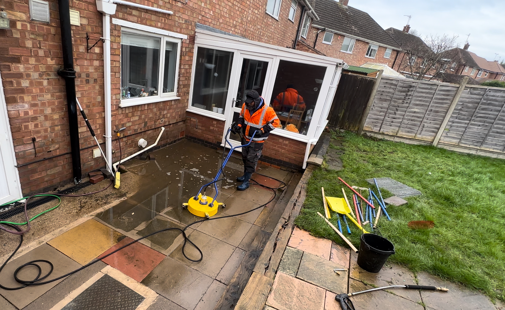 Backyard patio cleaning leicester